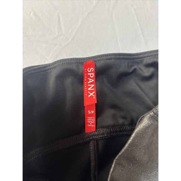 Spanx Women's Sm Black Leggings Sexy Soft Faux Leather Baddie Pinup Biker Moto - Picture 4 of 9